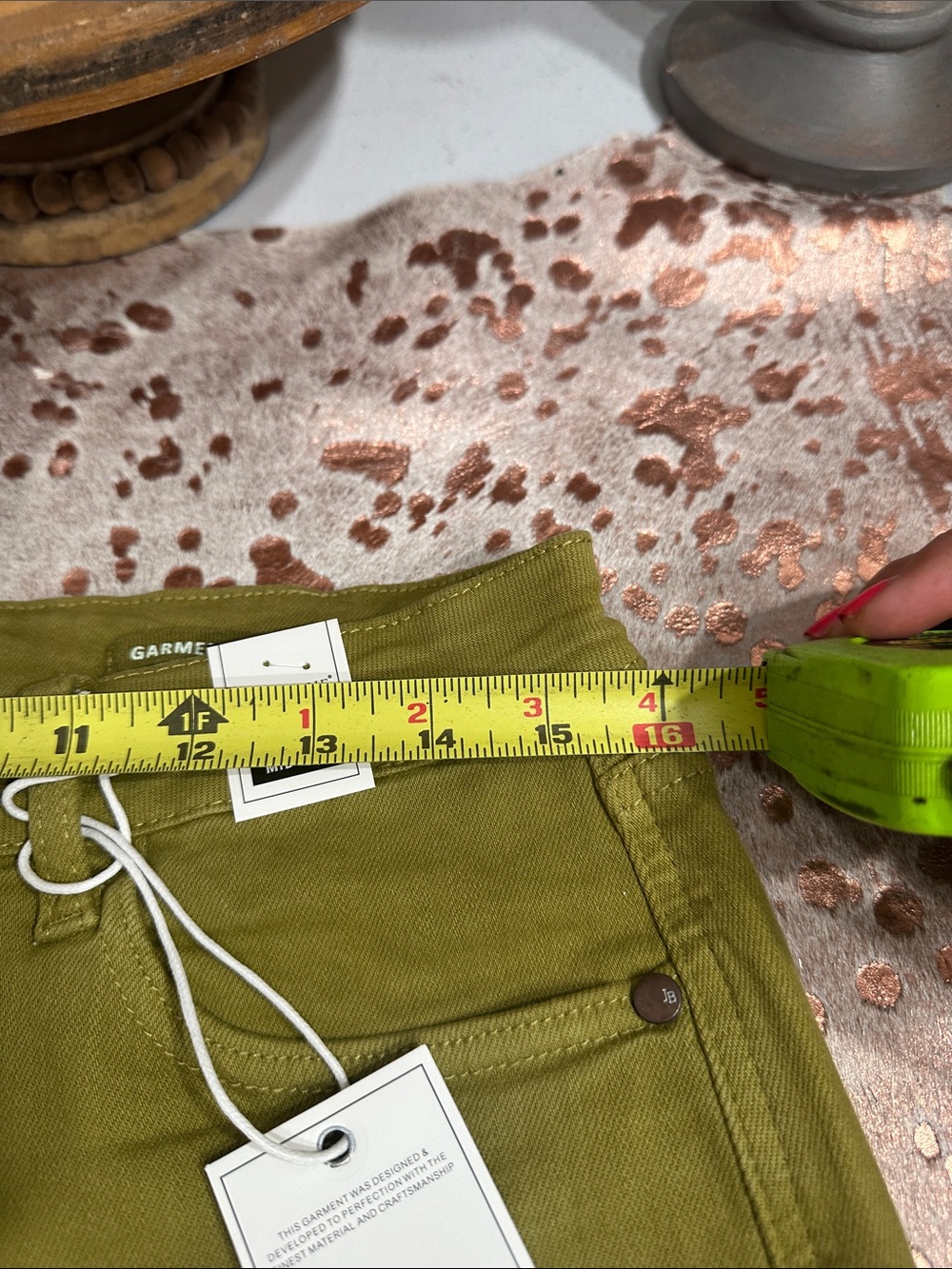 NWT Judy Blue Olive Green mid-Rise Frayed Hem Jean Shorts - Picture 5 of 7